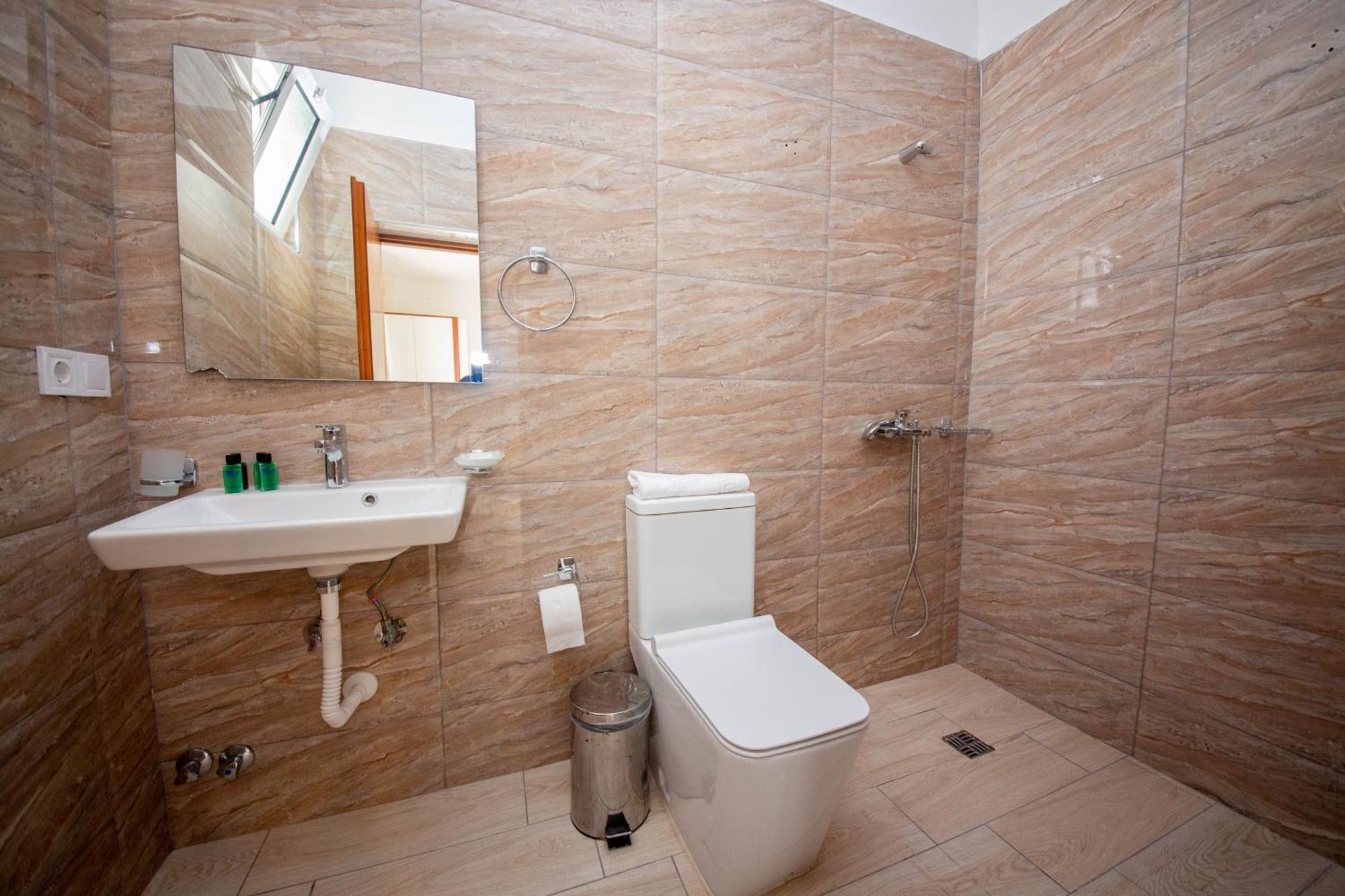 Hotel Keliani Sarande Exterior photo